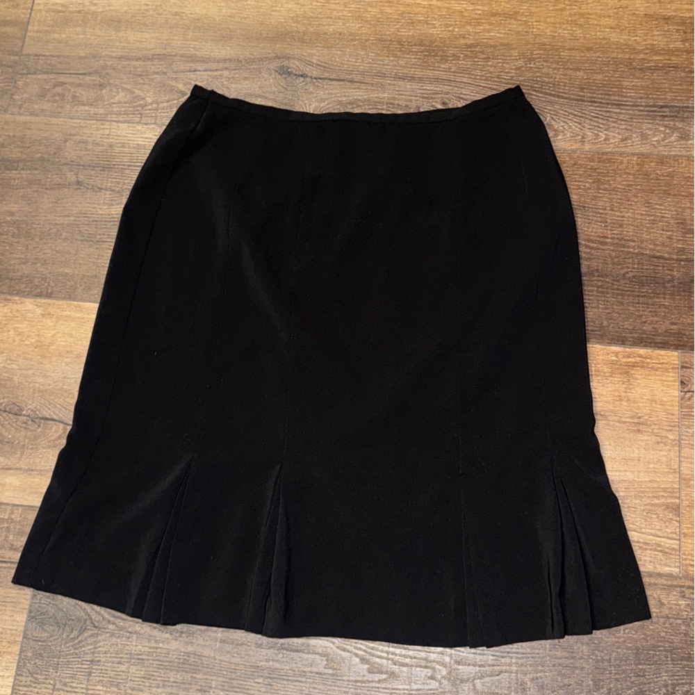 Norton McNaughton Black Pleated Hem pencil Skirt